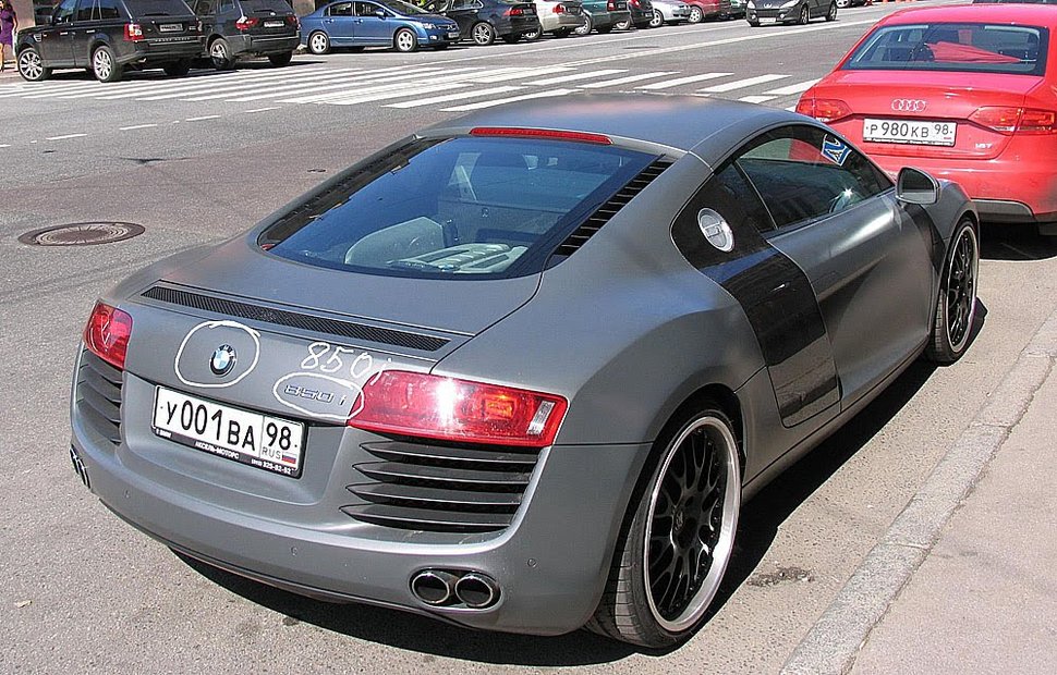 audi%20r8%20-%20bmw.jpg